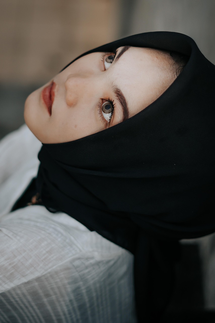 aceembelif woman 5840443 1280